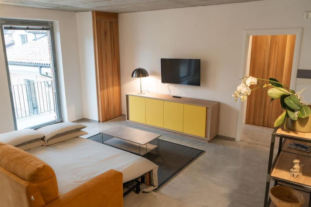 Апартаменти Centro Storico Recinto Dei Nobili 4-Private Parking Асті Екстер'єр фото